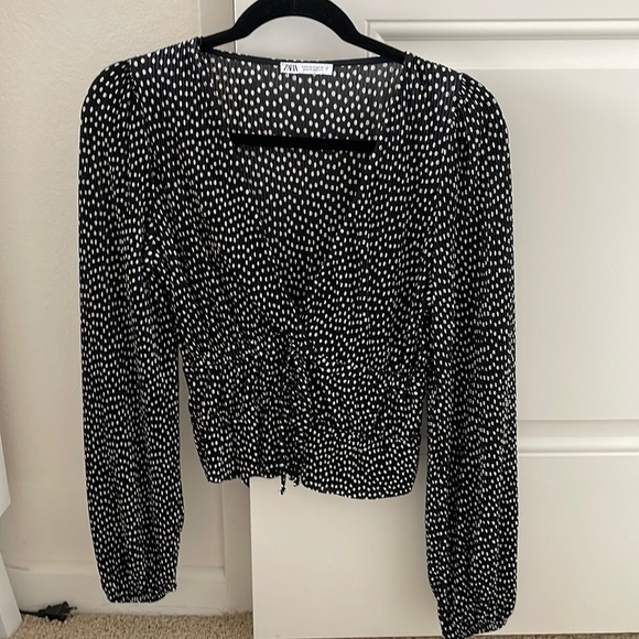 NWOT - Zara Flowy Top - Picture 2 of 5